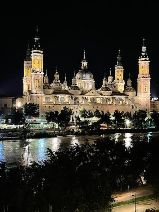Apartamento Con Vistas Al Pilar Con Aparcamiento Privado Saragozza Esterno foto