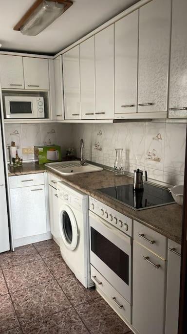 Apartamento Con Vistas Al Pilar Con Aparcamiento Privado Saragozza Esterno foto